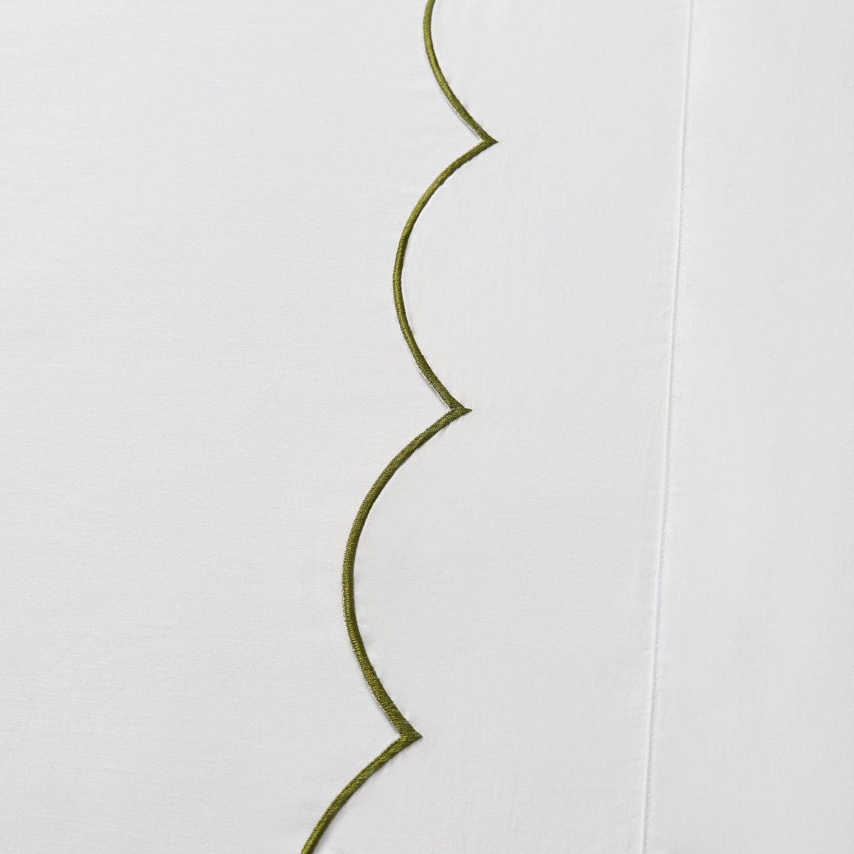Dusklia - Simone Scallop Embroidered Edge Flat Sheet - Off White/Olive