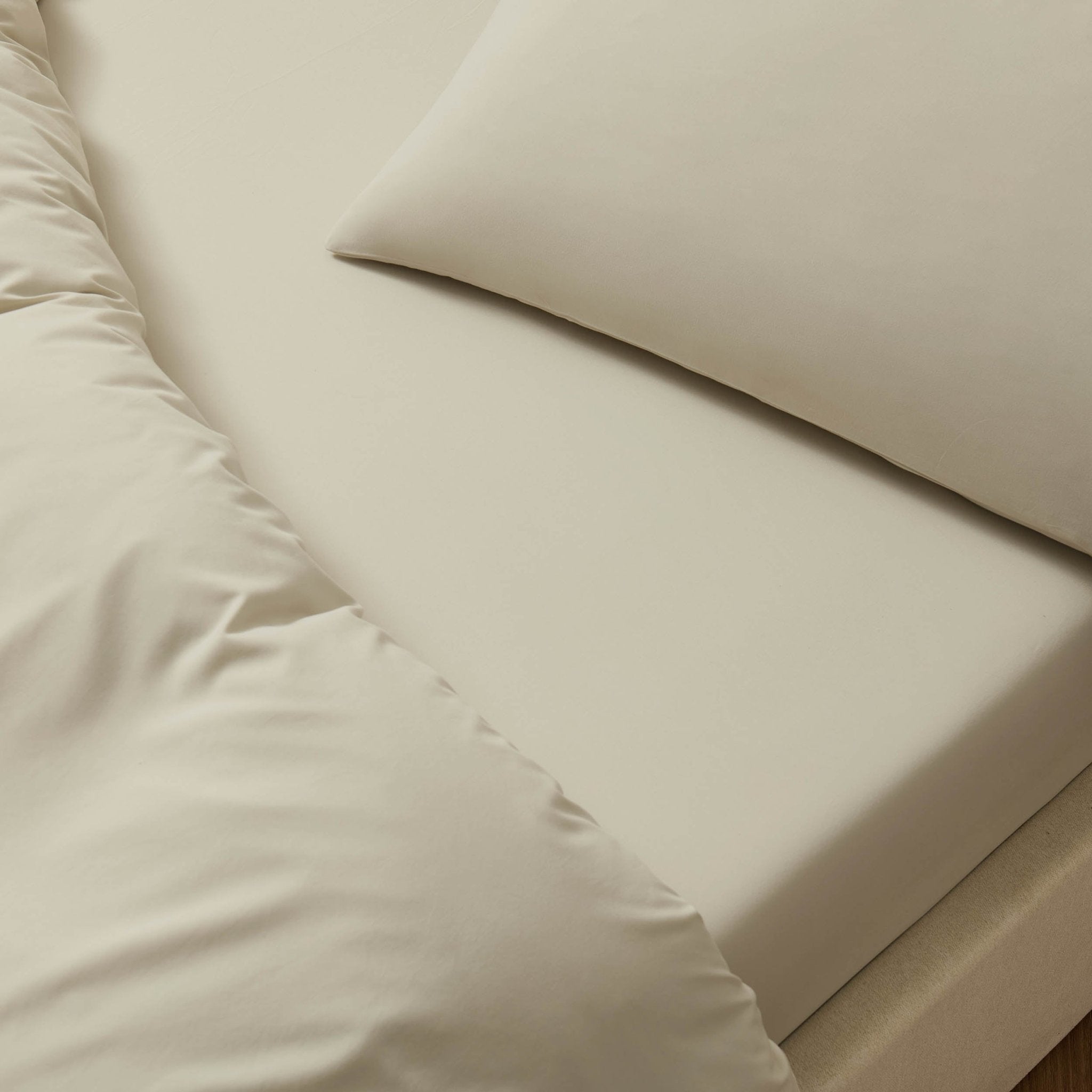 Dusklia - Soft Touch Microfibre Fitted Sheet - Stone