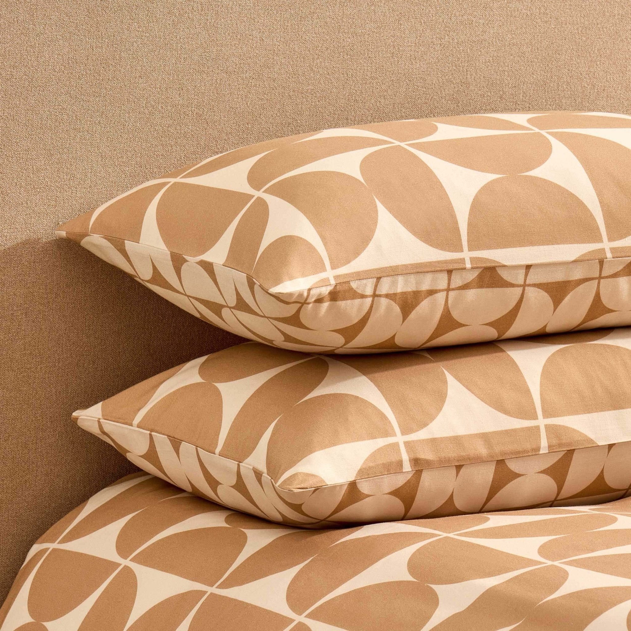 Dusklia - Suki 100% Cotton Geo Print Reversible Duvet Cover & Pillowcase Set - Stone