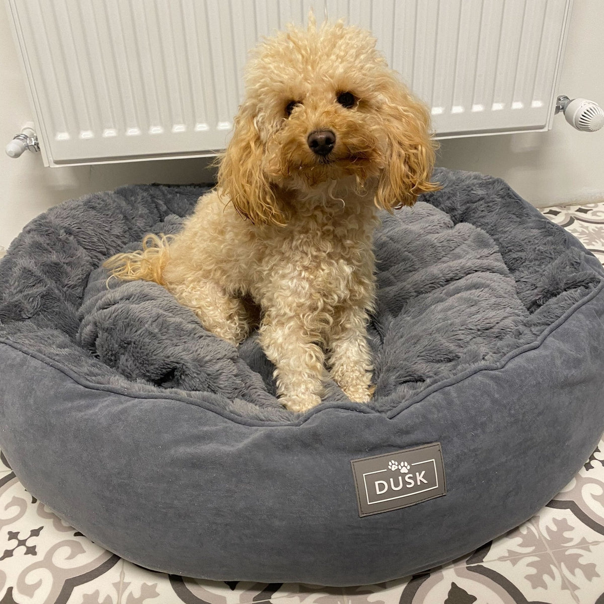 Dusklia - Super Soft Faux Fur Dog Bed - Charcoal