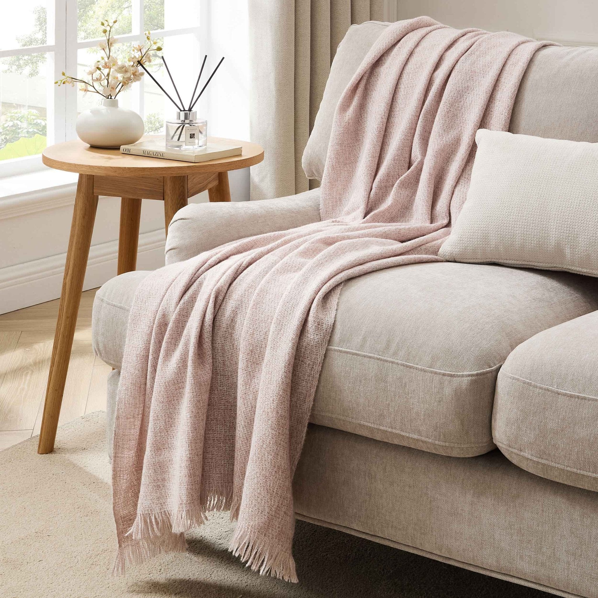 Dusklia - Super Soft Marled Tassel Sofa Throw - Blush Pink