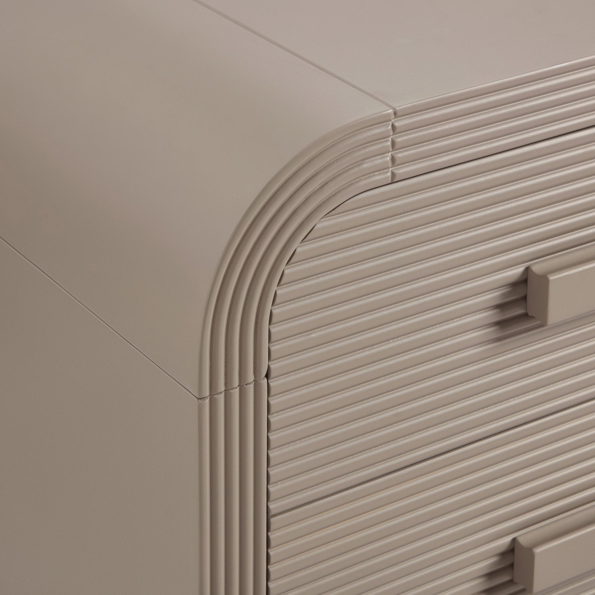Dusklia - Susie 6 Drawer Chest - Taupe