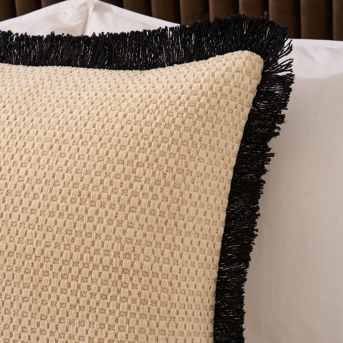 Dusklia - Tufted Chenille Cushion Cover - Cream/Black