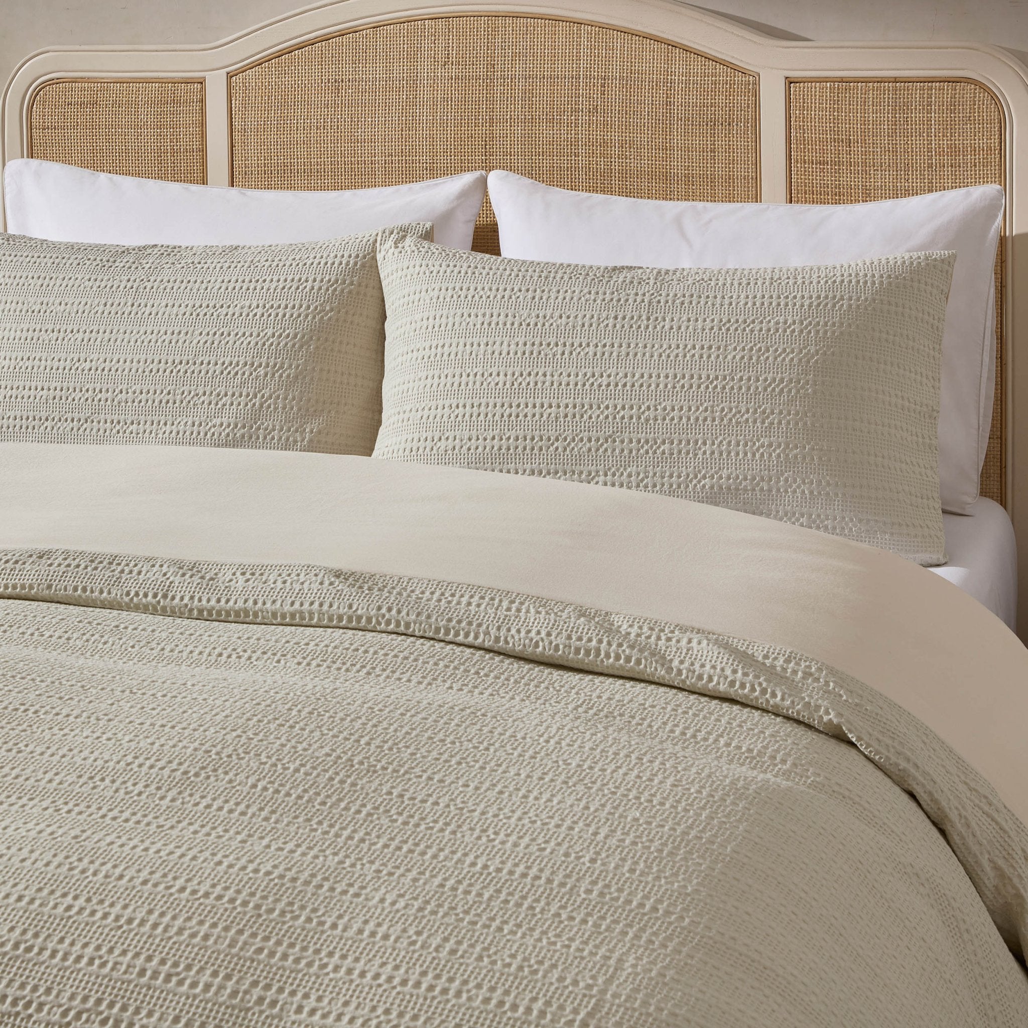 Dusklia - Vermont 180 Thread Count Waffle Duvet Cover & Pillowcase Set - Ecru