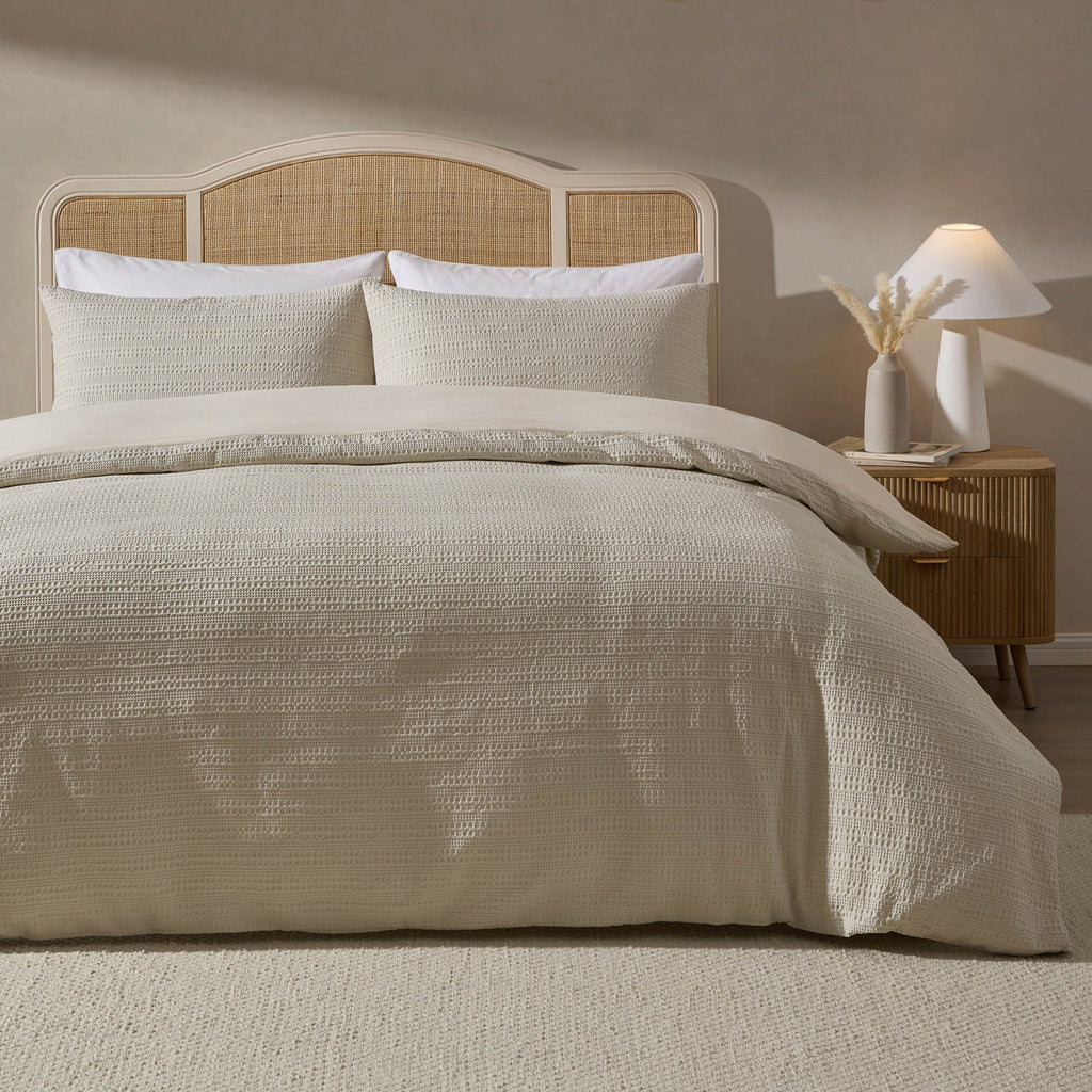 Dusklia - Vermont 180 Thread Count Waffle Duvet Cover & Pillowcase Set - Ecru
