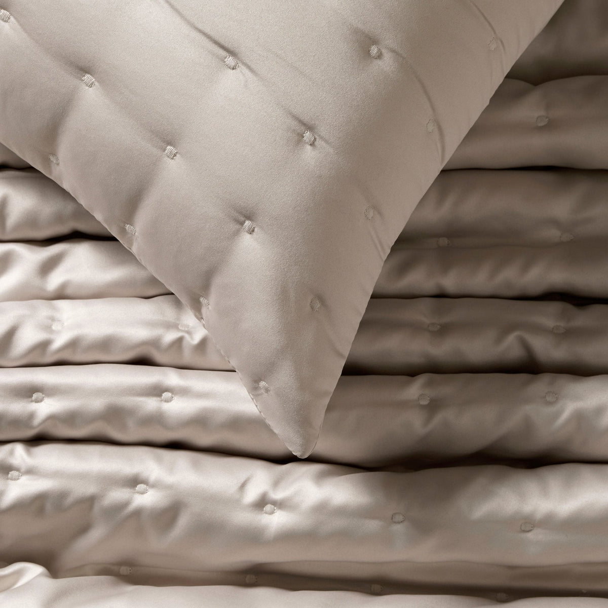 Dusklia - Vienna Quilted Satin Cushion Cover - Champagne