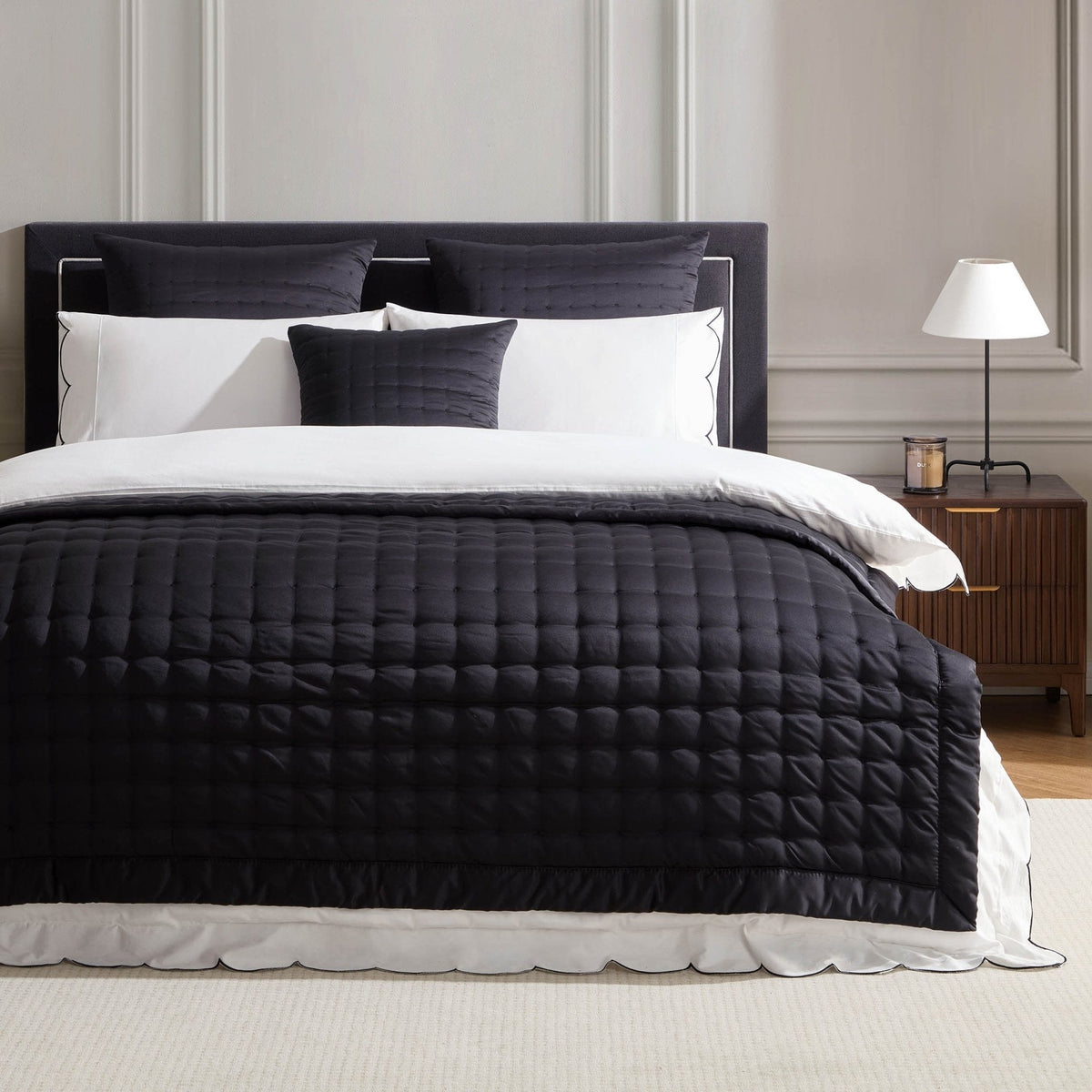 Dusklia - Vienna Quilted Satin Throw 1.5m x 2m - Black