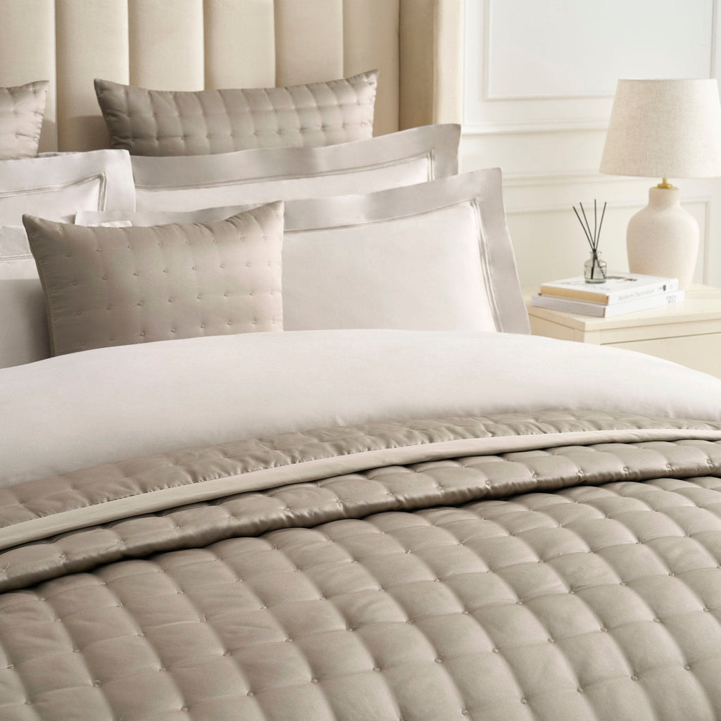 Dusklia - Vienna Quilted Satin Throw 1.5m x 2m - Taupe