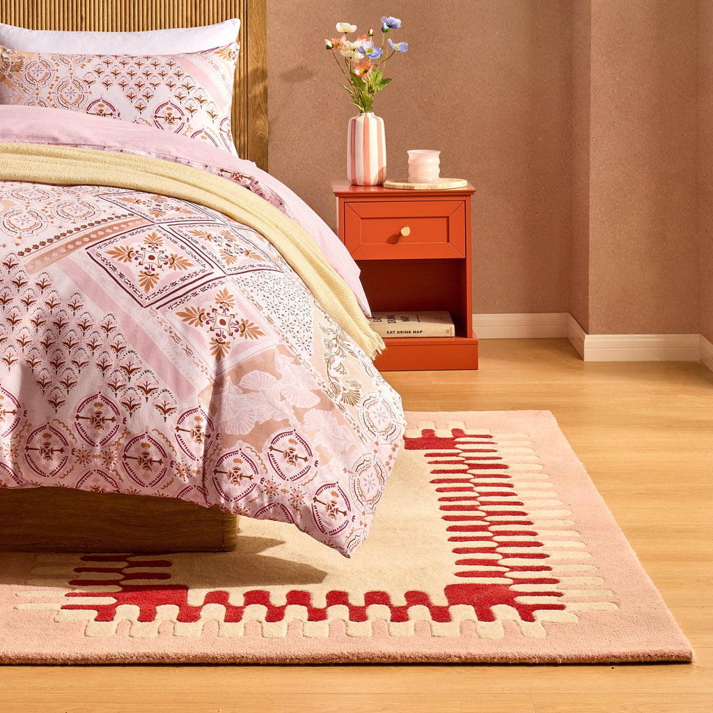 Dusklia - Waverly Hand Tufted Wavy Edge Rug - Natural/ Pink