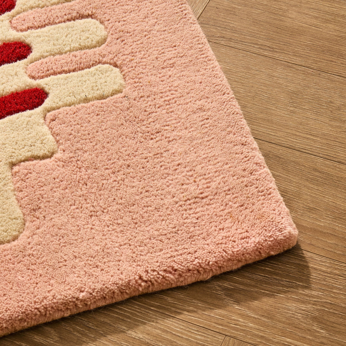 Dusklia - Waverly Hand Tufted Wavy Edge Rug - Natural/ Pink