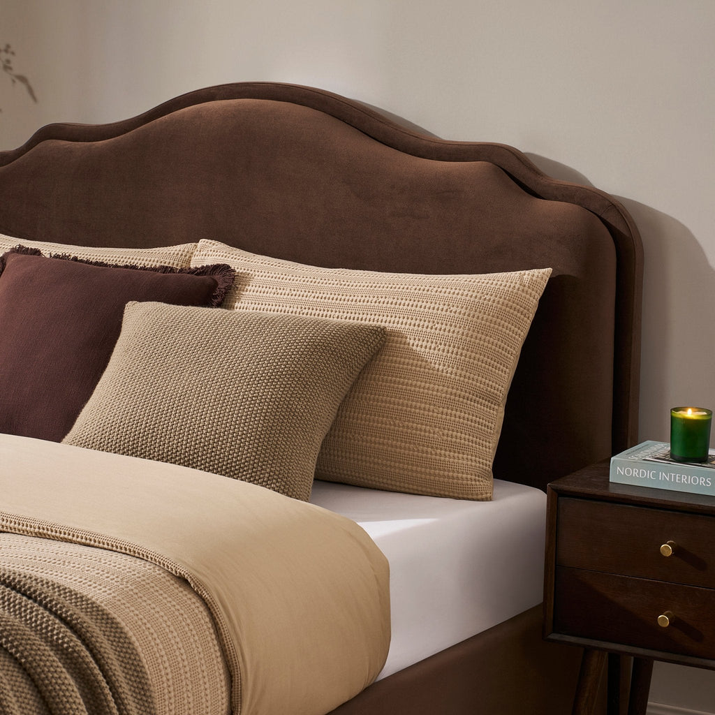 Dusklia - Wiltshire Ottoman Storage Bed - Cappuccino