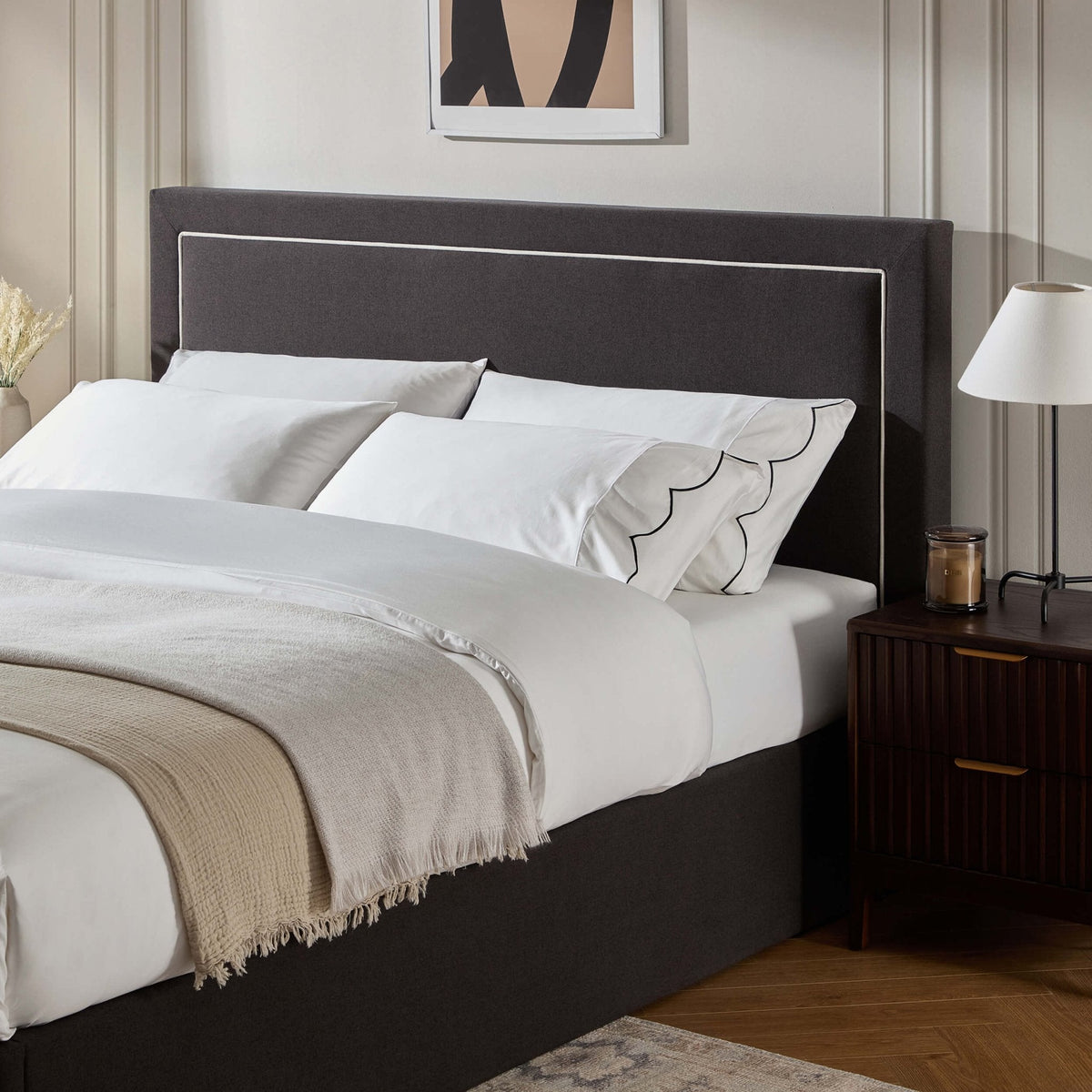Dusklia - Windsor Ottoman Storage Bed - Black/Natural