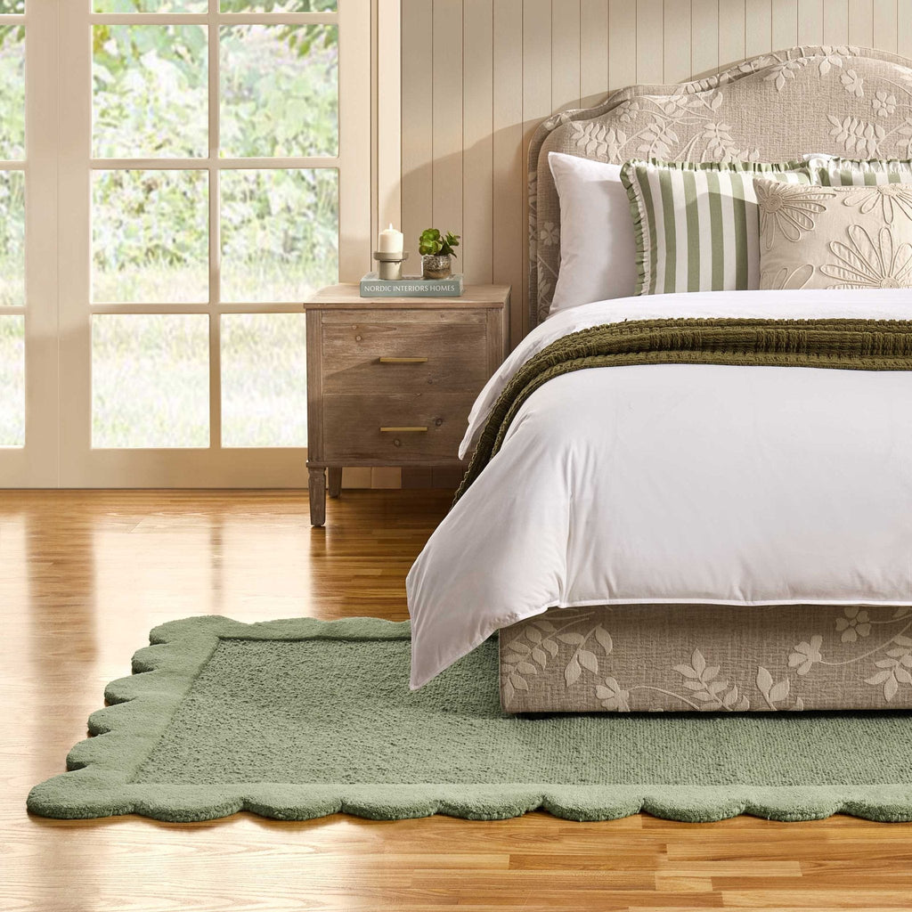 Dusklia - Wool Scallop Edge Rug - Sage