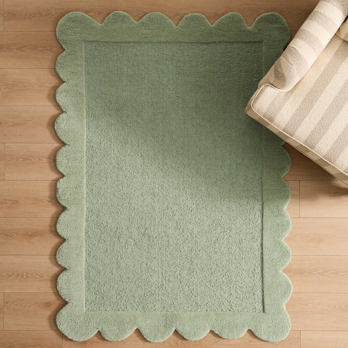 Dusklia - Wool Scallop Edge Rug - Sage