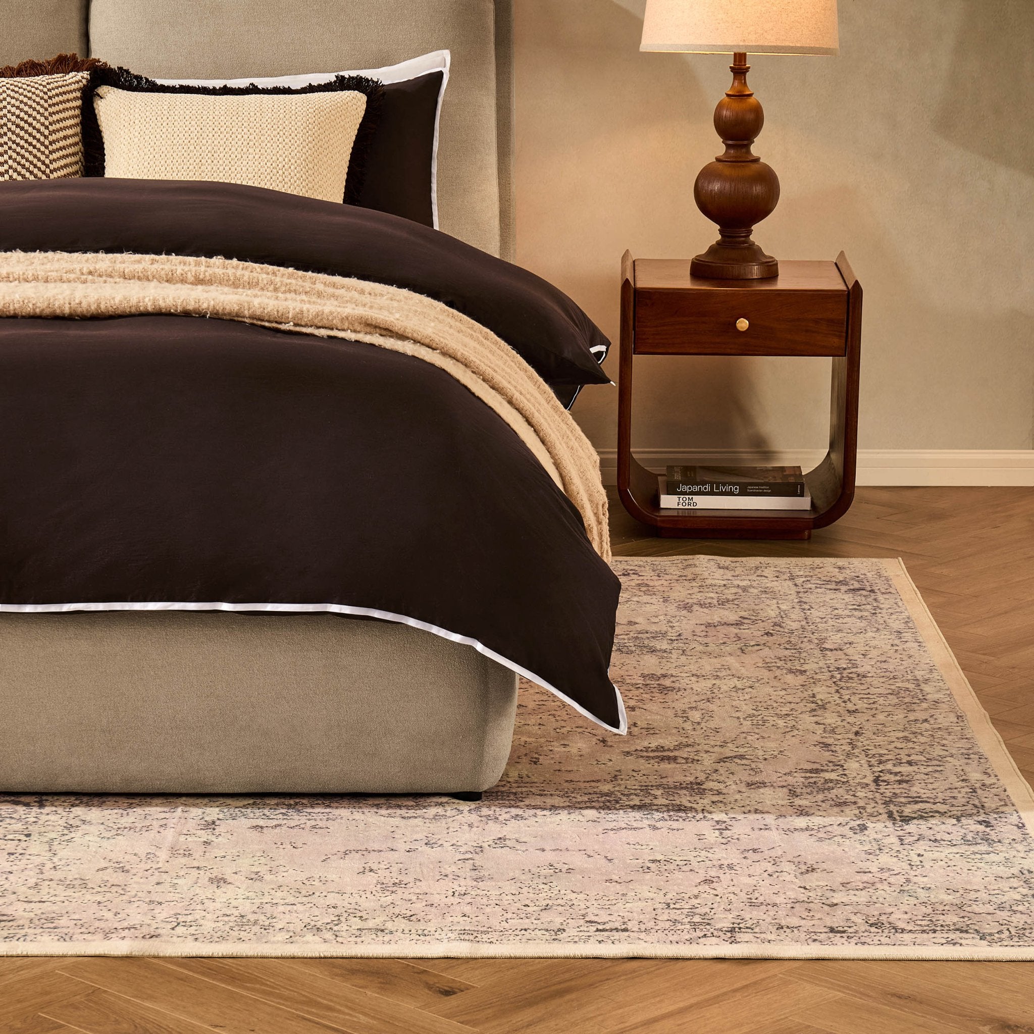 Dusklia - Zahra Persian Style Machine Washable Rug - Natural/Light Grey